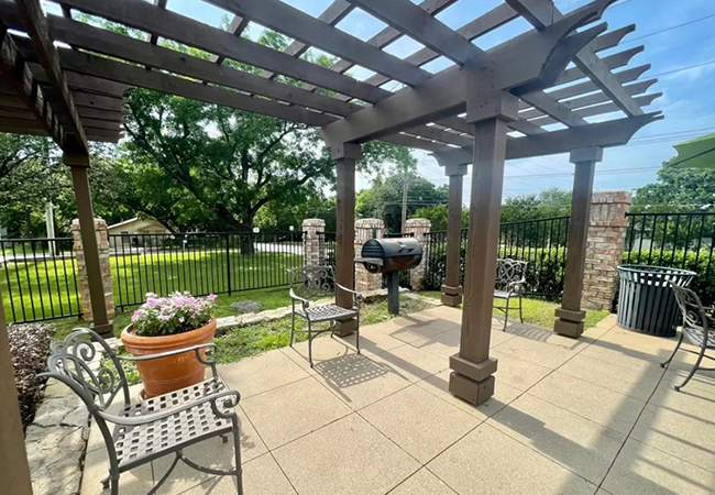 Arbors of Denton patio